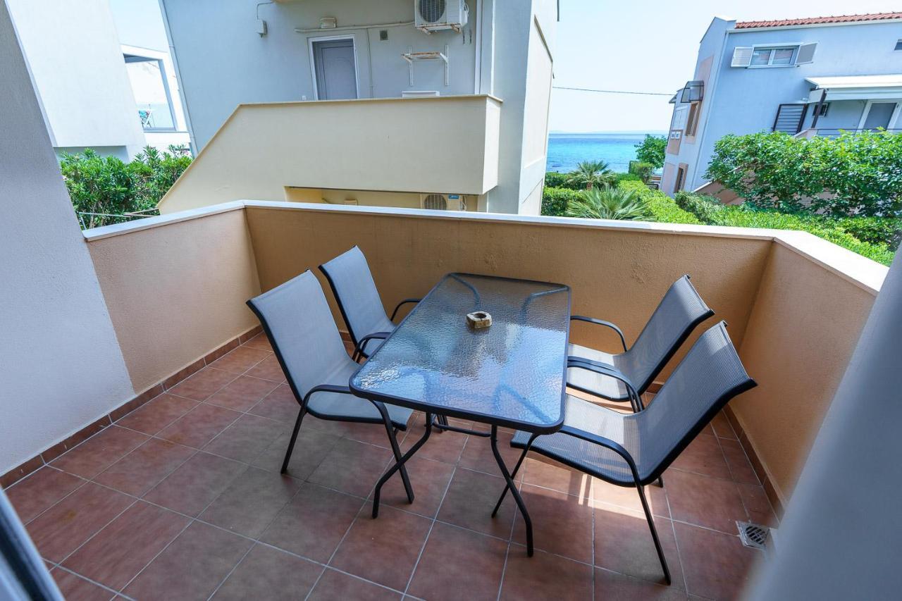 Apartments Alexandros โปไลโครโน ภายนอก รูปภาพ