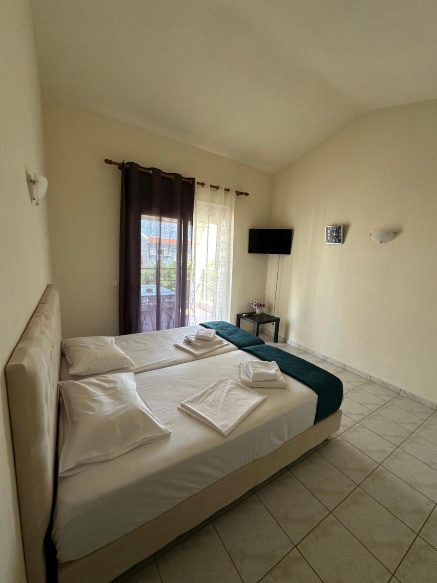 Apartments Alexandros โปไลโครโน ภายนอก รูปภาพ